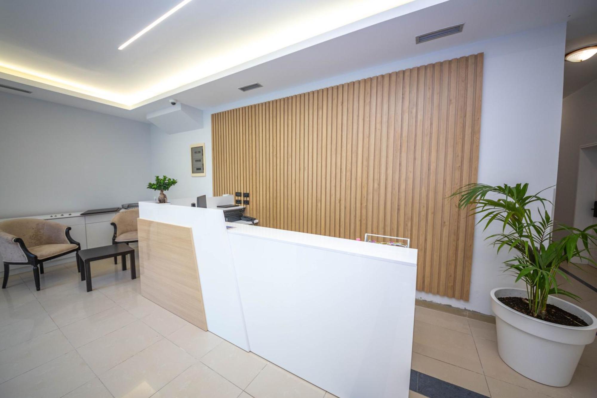 Hotel Sea Breeze Sarande Exterior photo