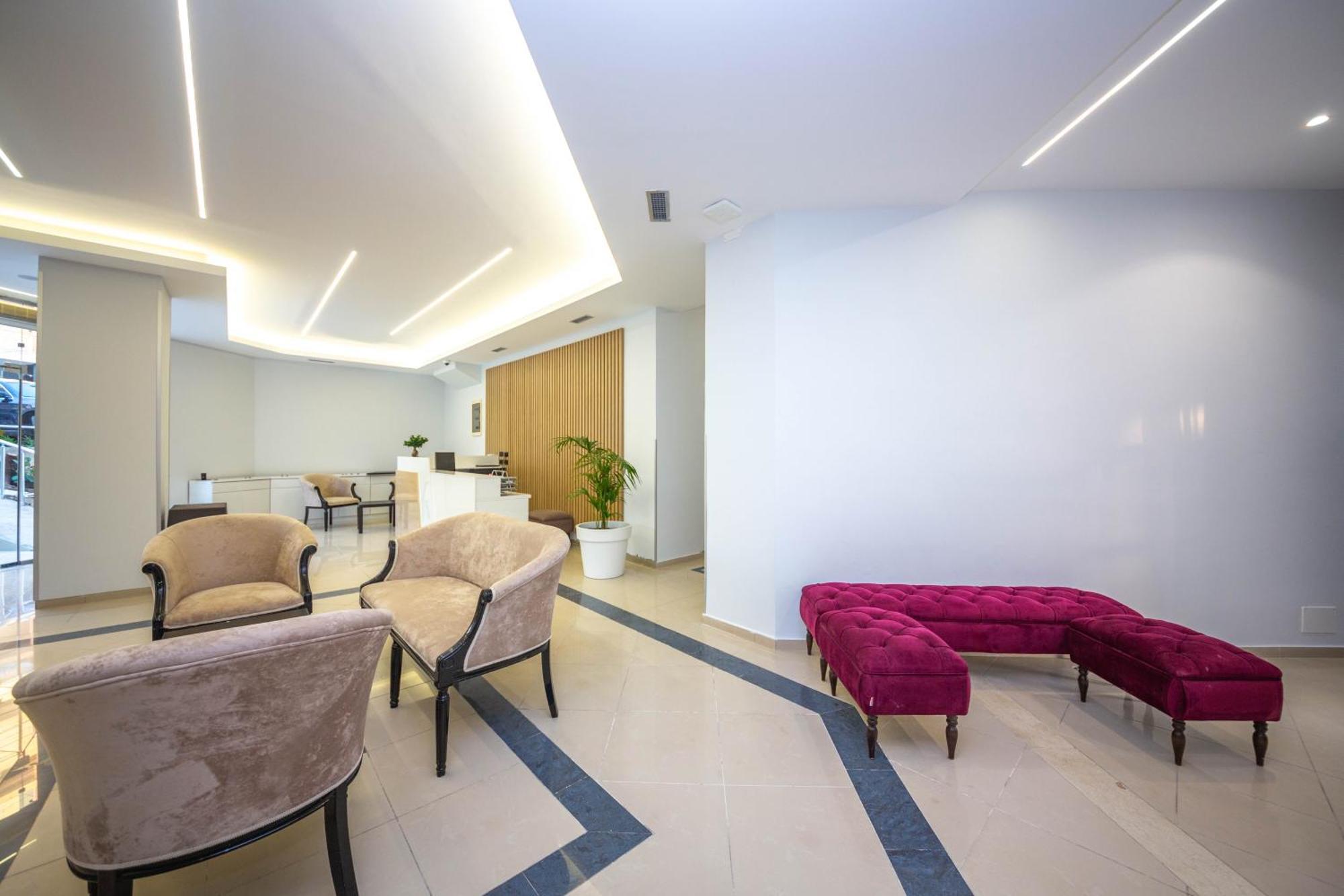 Hotel Sea Breeze Sarande Exterior photo